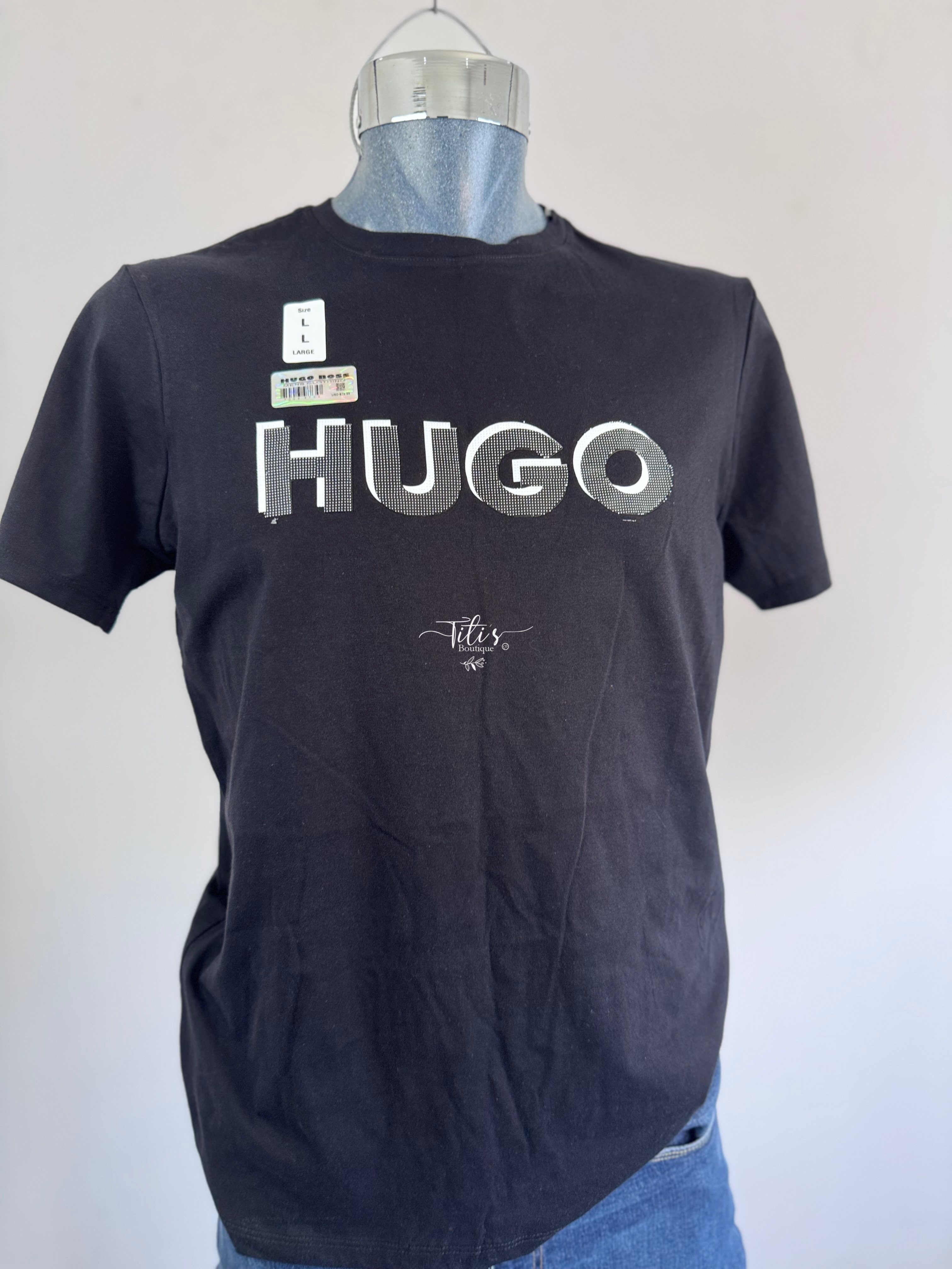 Playera HUGO Negro