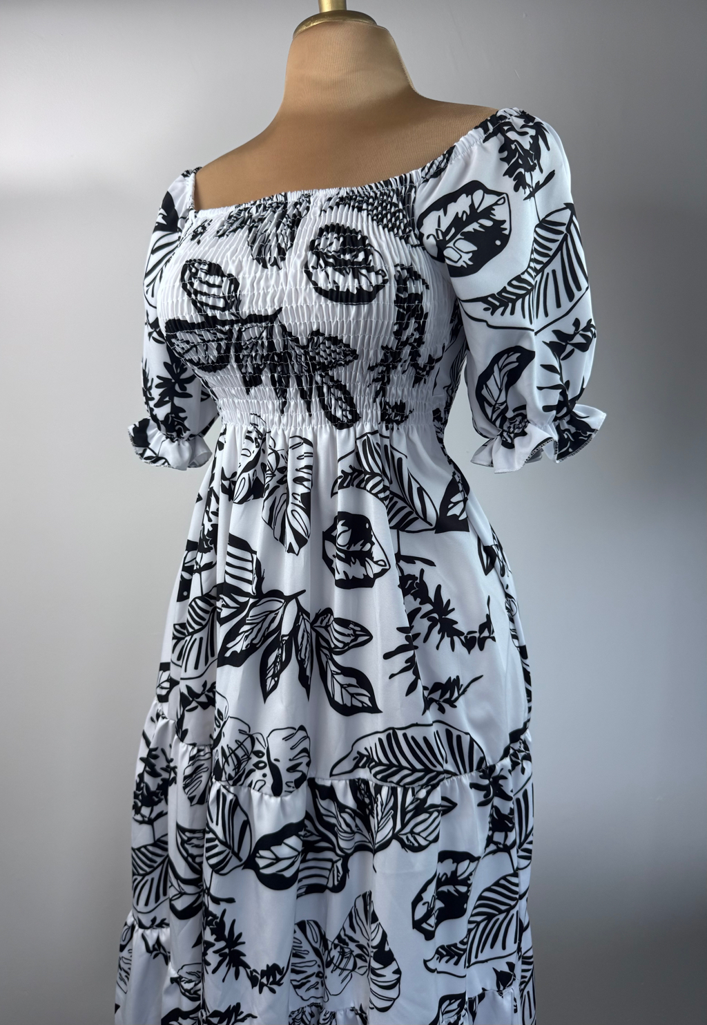 Vestido Flores Negro