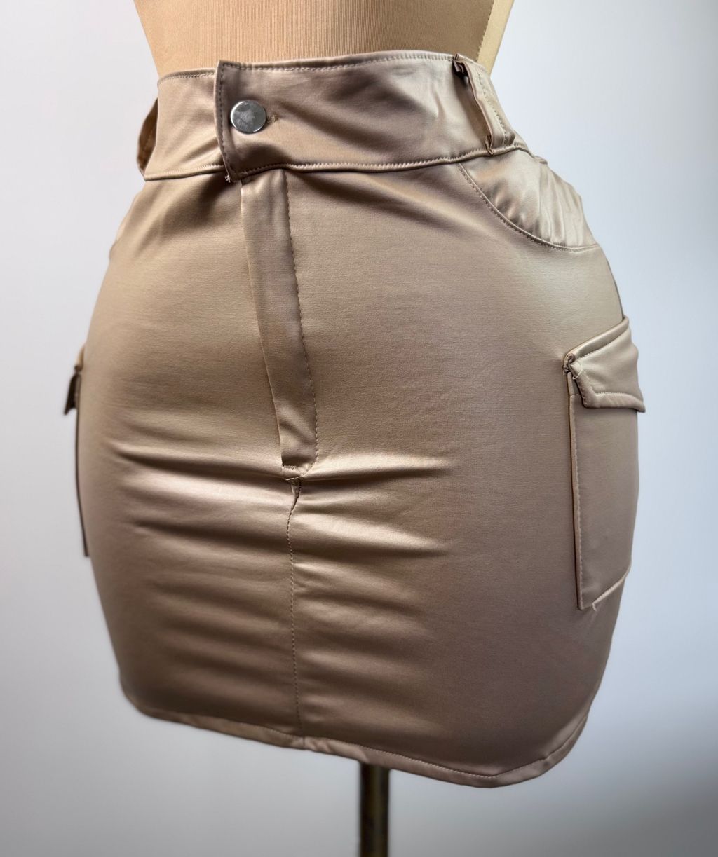 Falda Cargo Dorado
