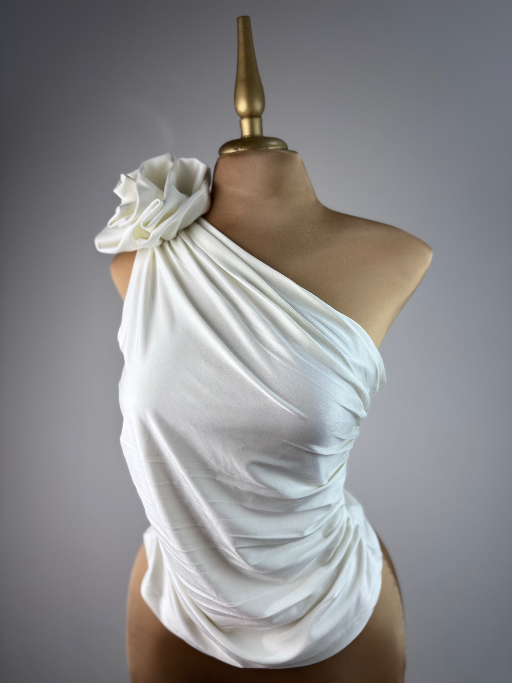 Blusa Flor 1 Hombro Blanco