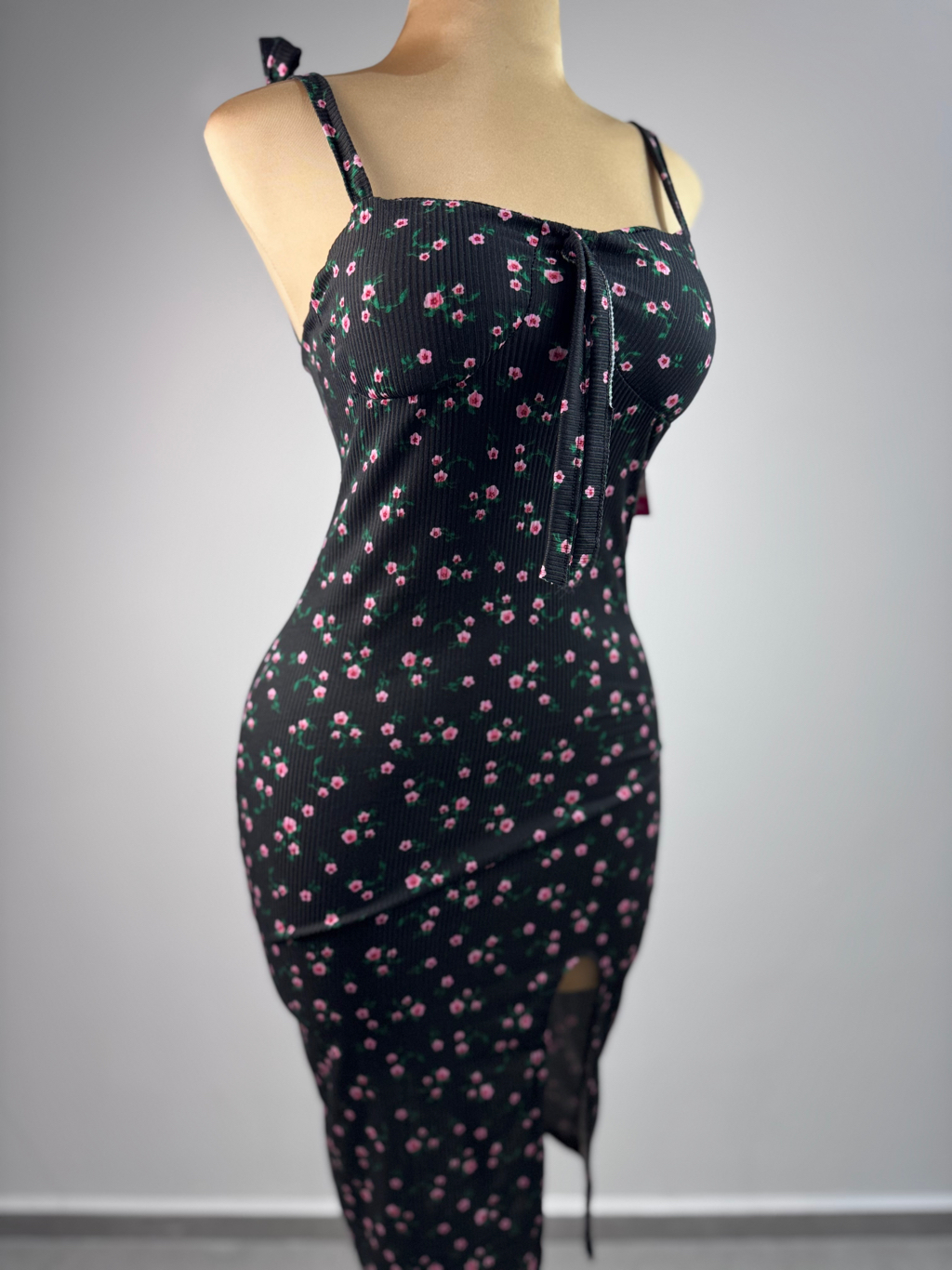 Vestido Flores Negro 