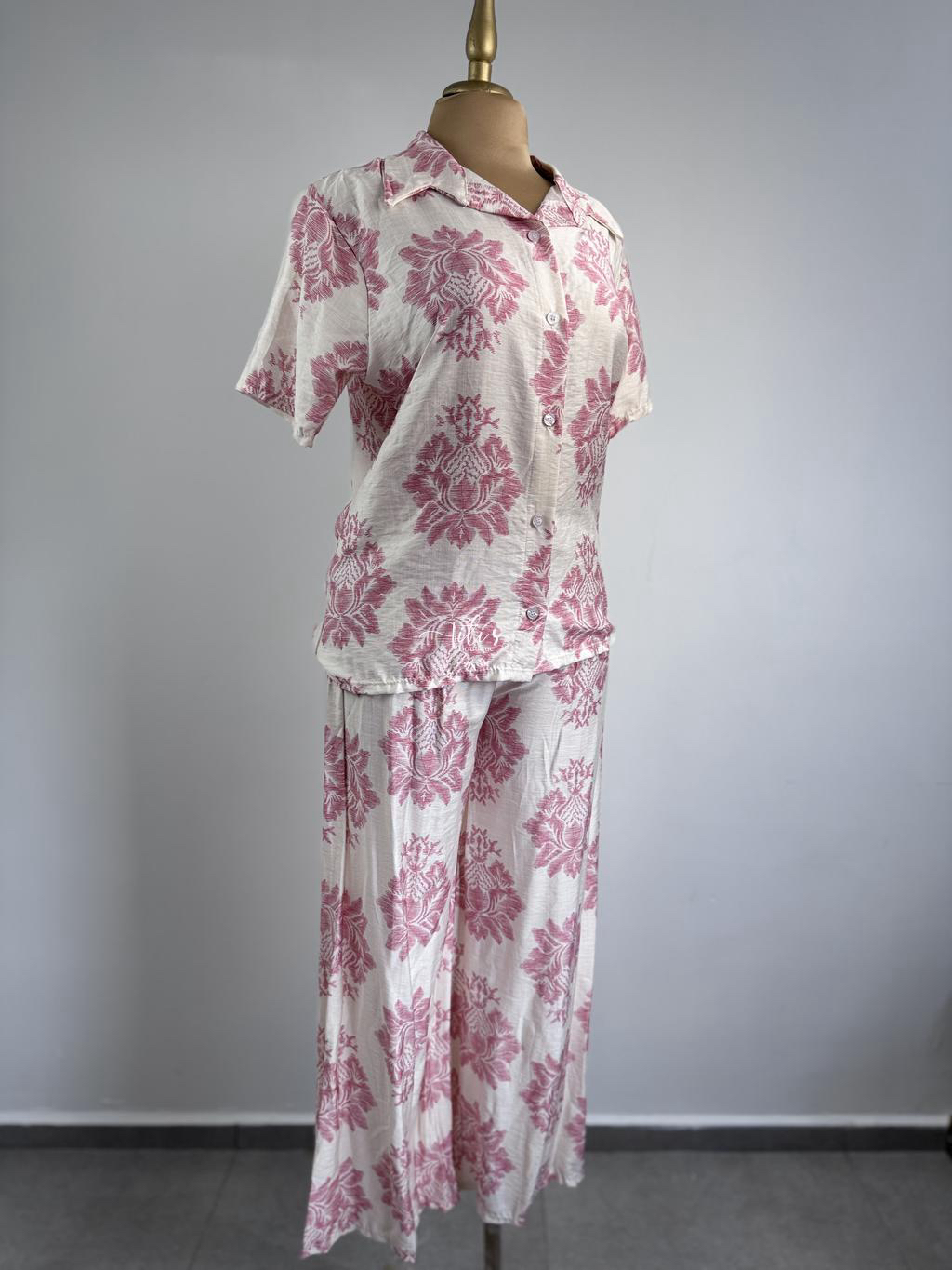 Conjunto Pantalón Estampado Blanco Rosa