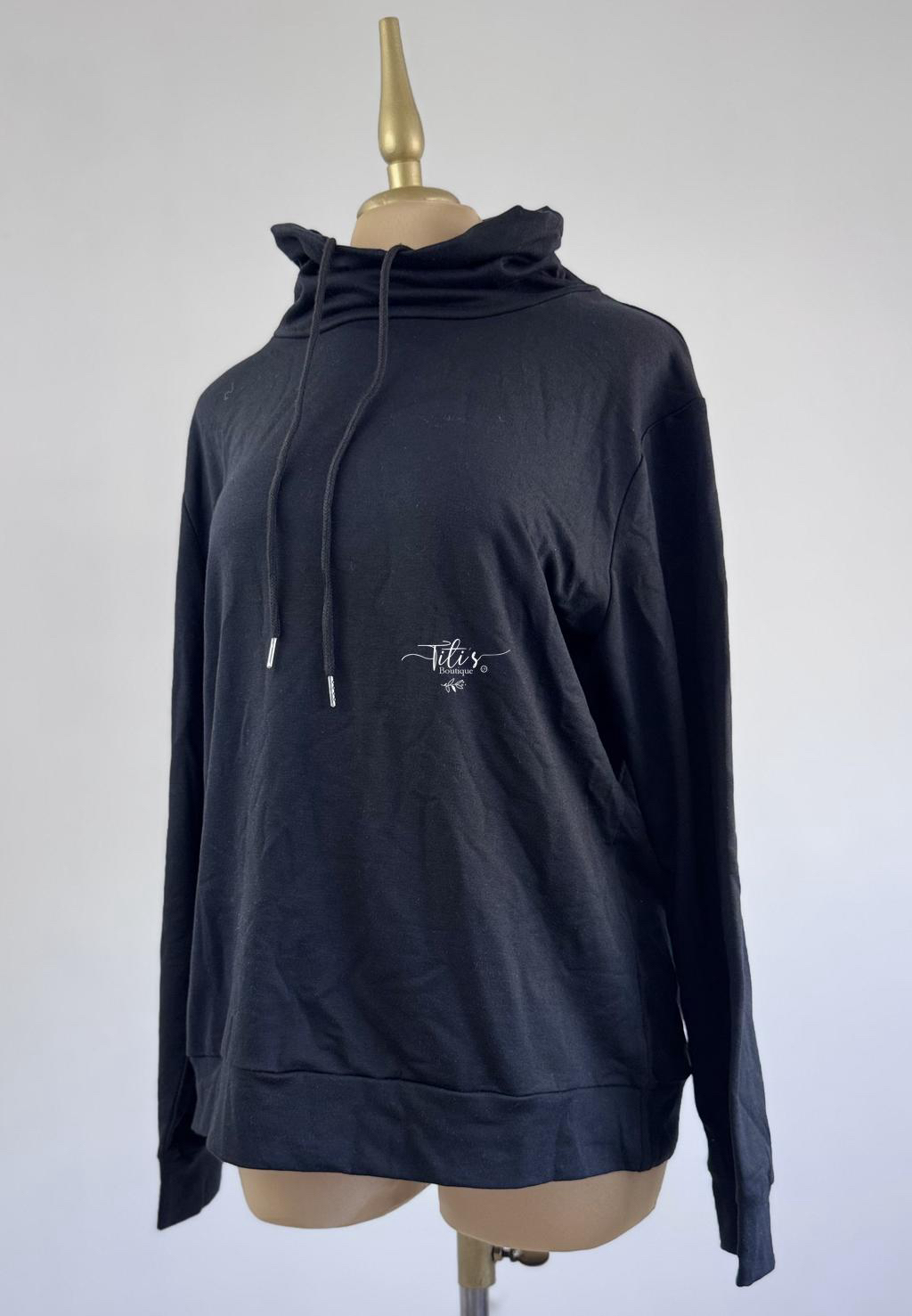 Suéter Cuello Negro