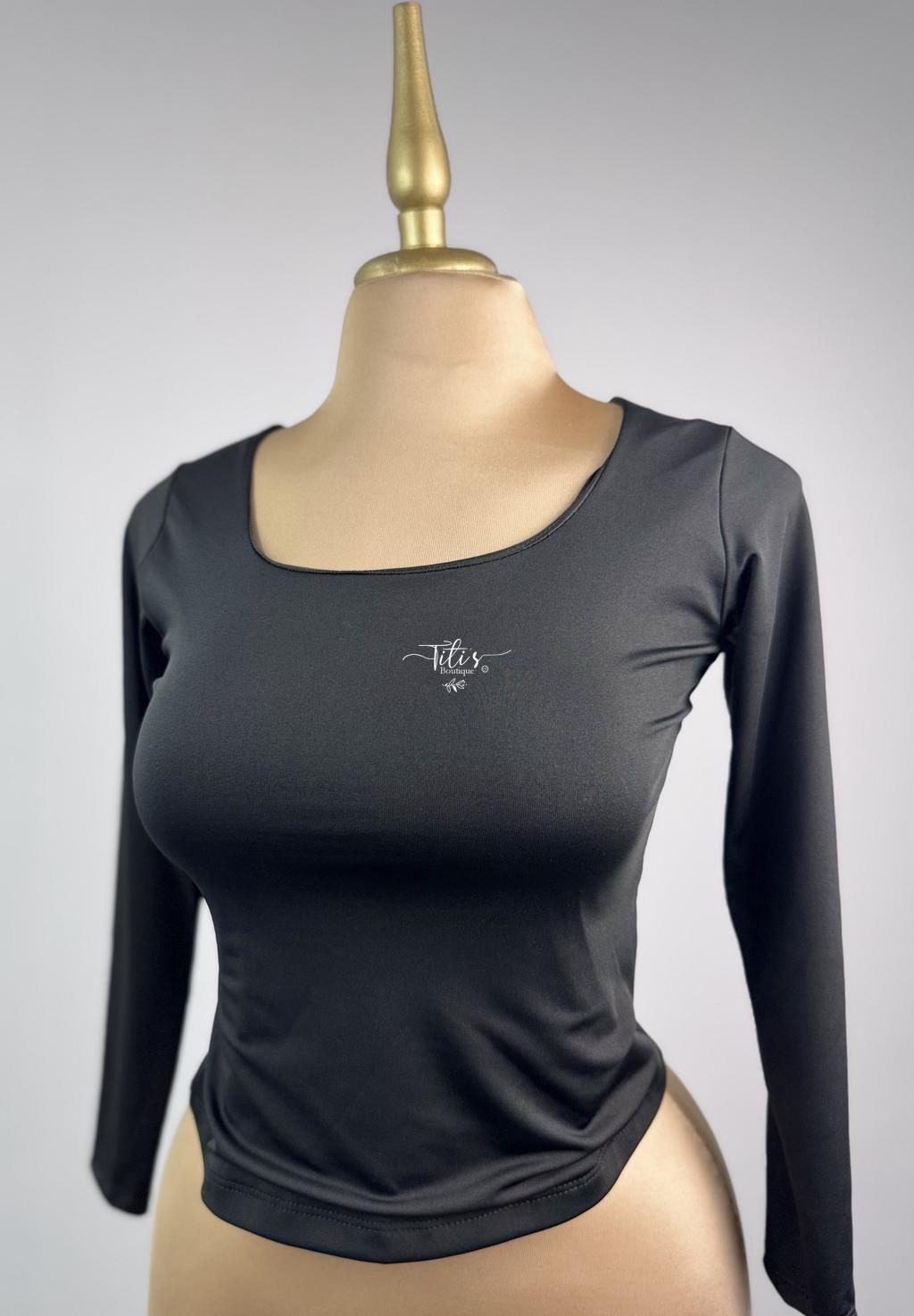 Blusa Manga Larga Negro