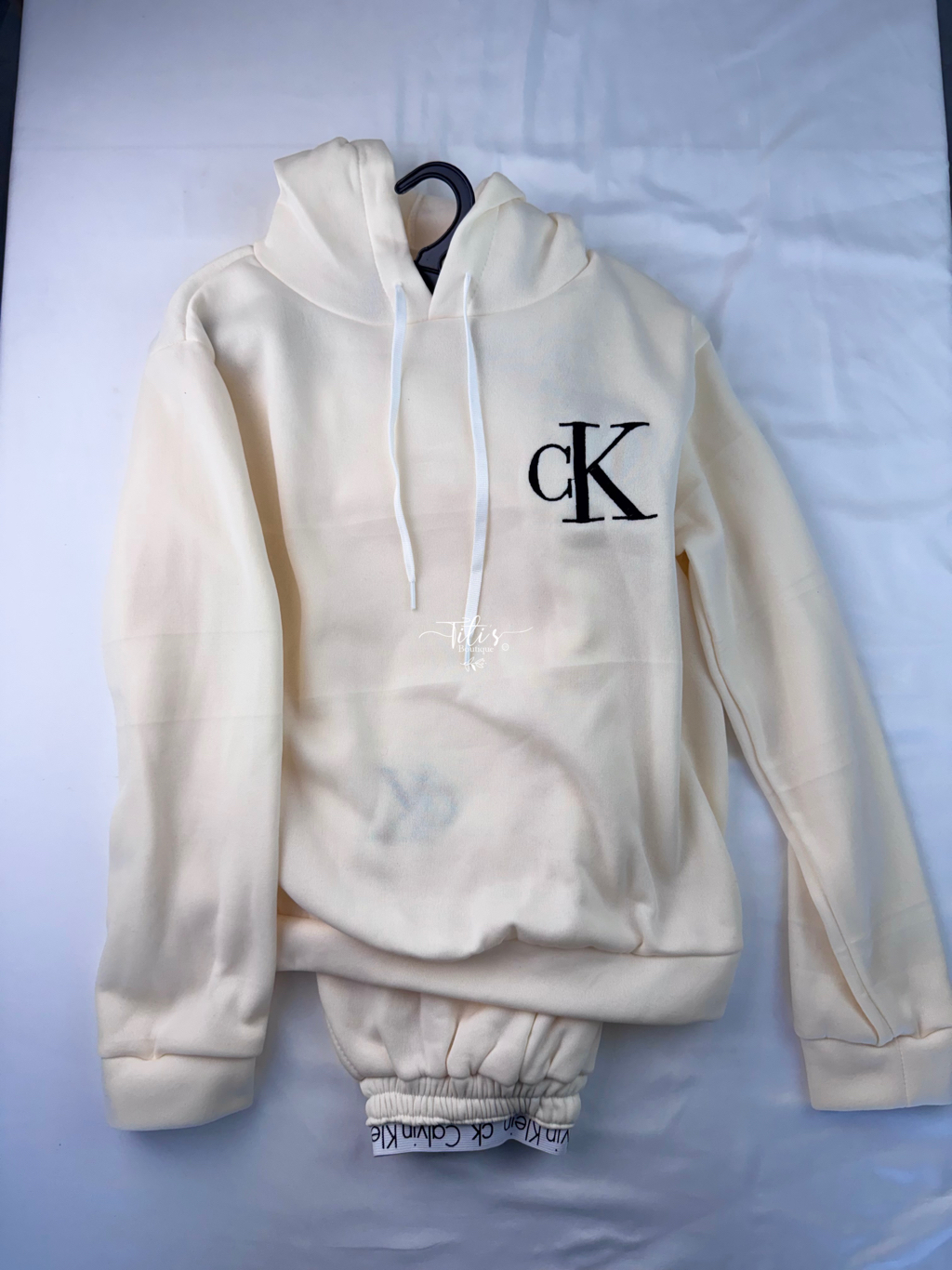 Conjunto Pants CK Beige