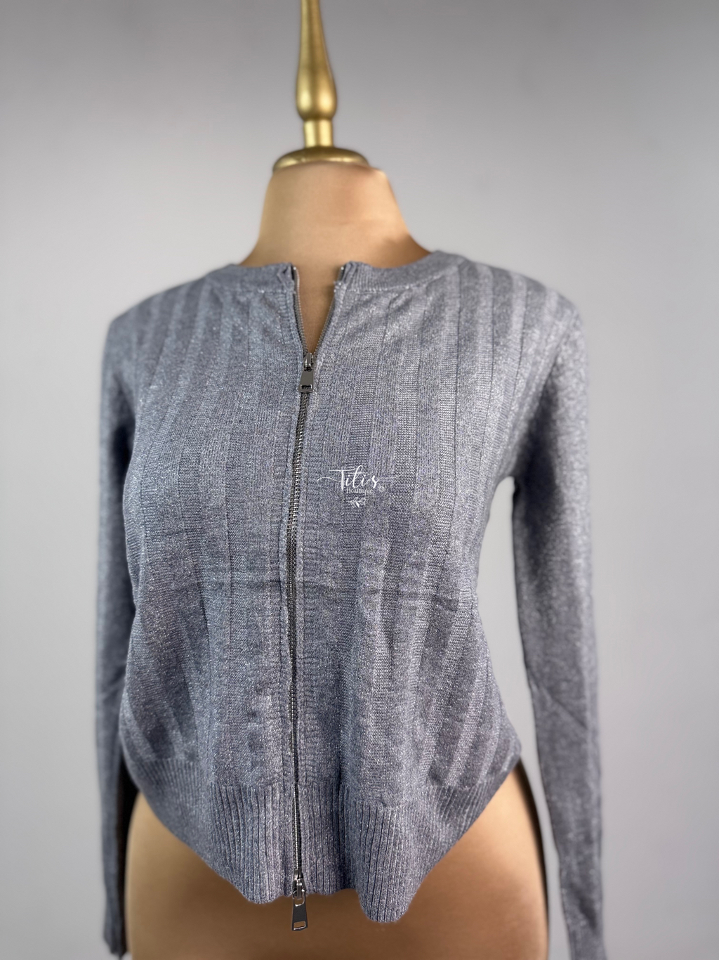 Suéter Zipper Brilloso Gris