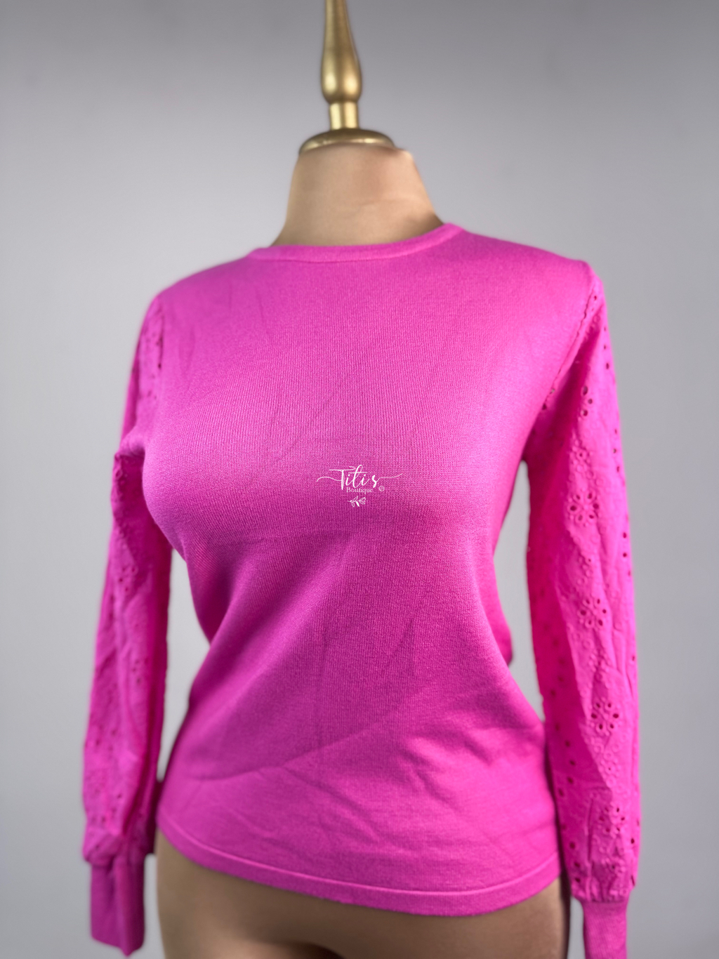 Suéter Manga Bordada Rosa 