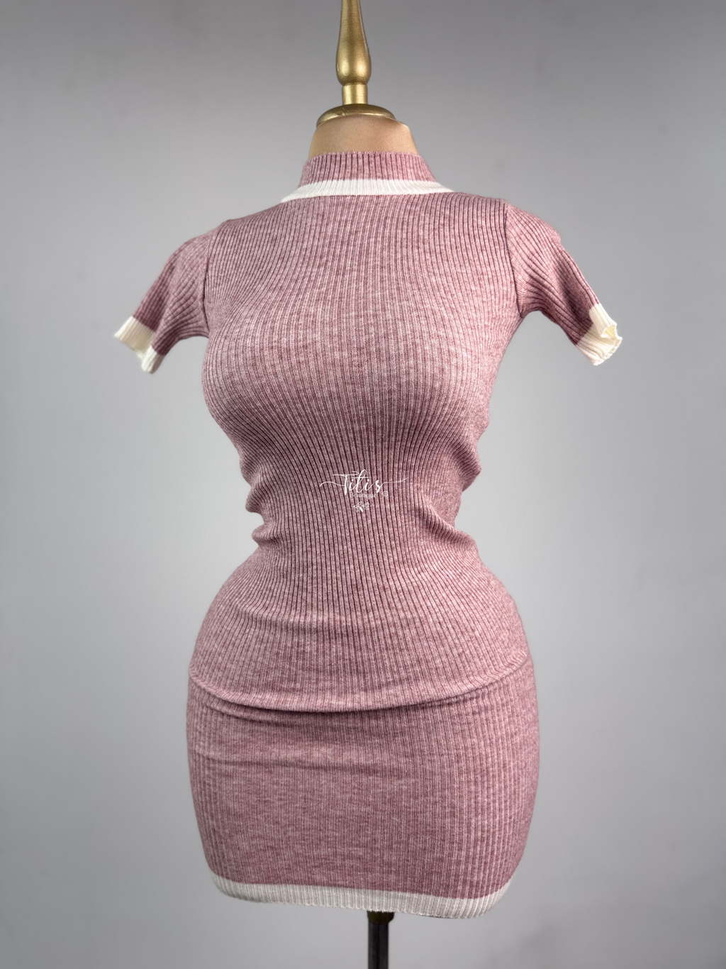 Vestido Tejido Manga Corta Rosa 