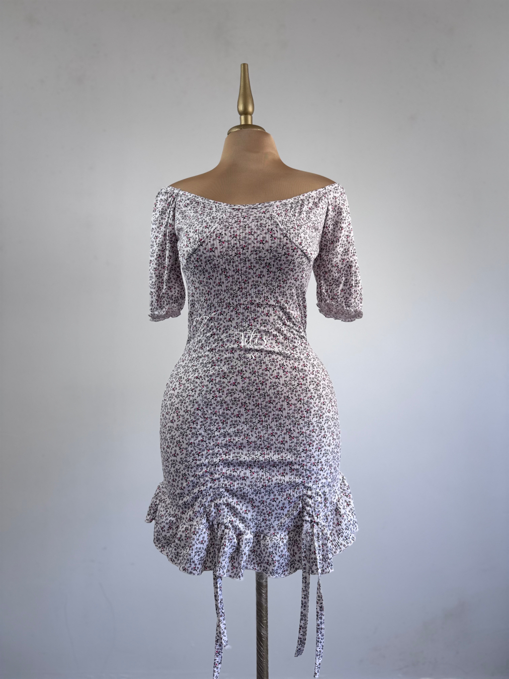 Vestido Corto Flores Blanco