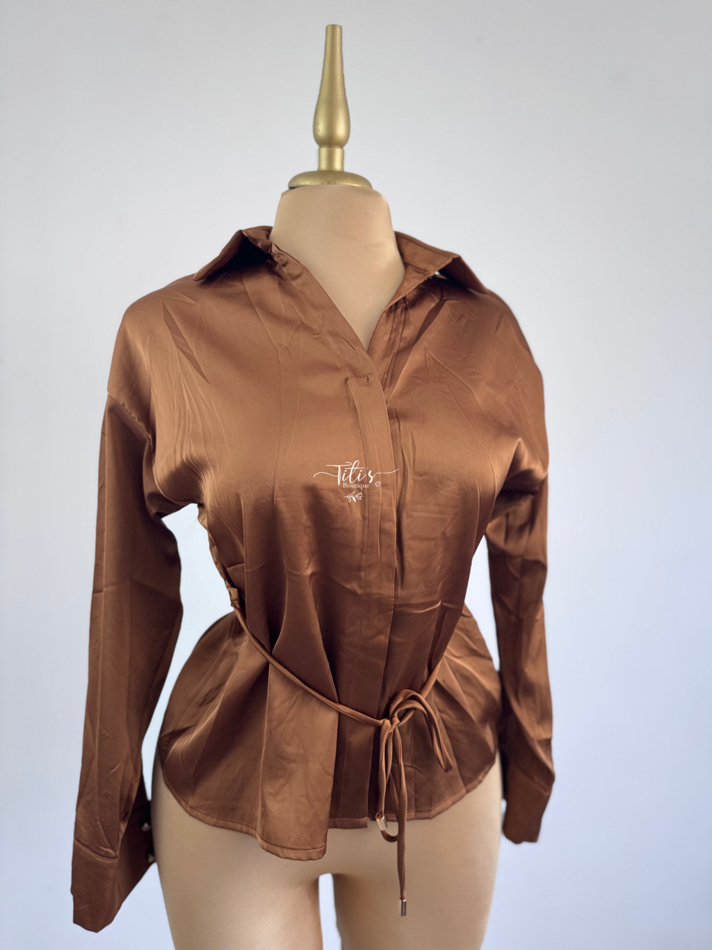 Blusa Satinada Manga Larga Café  