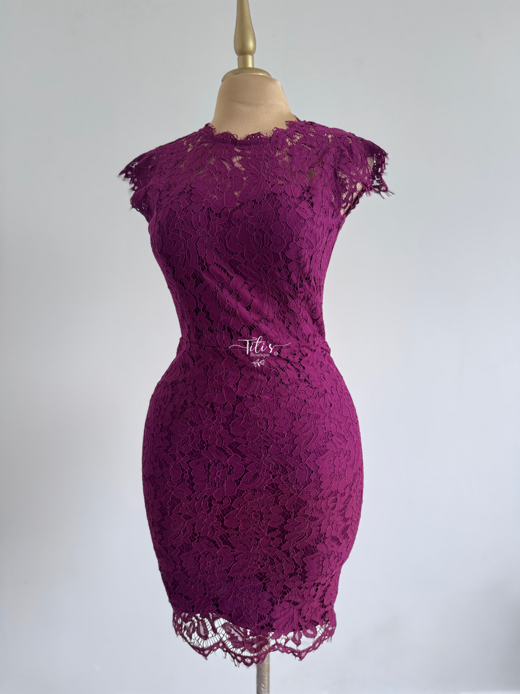 Vestido Fiesta Encaje Magenta