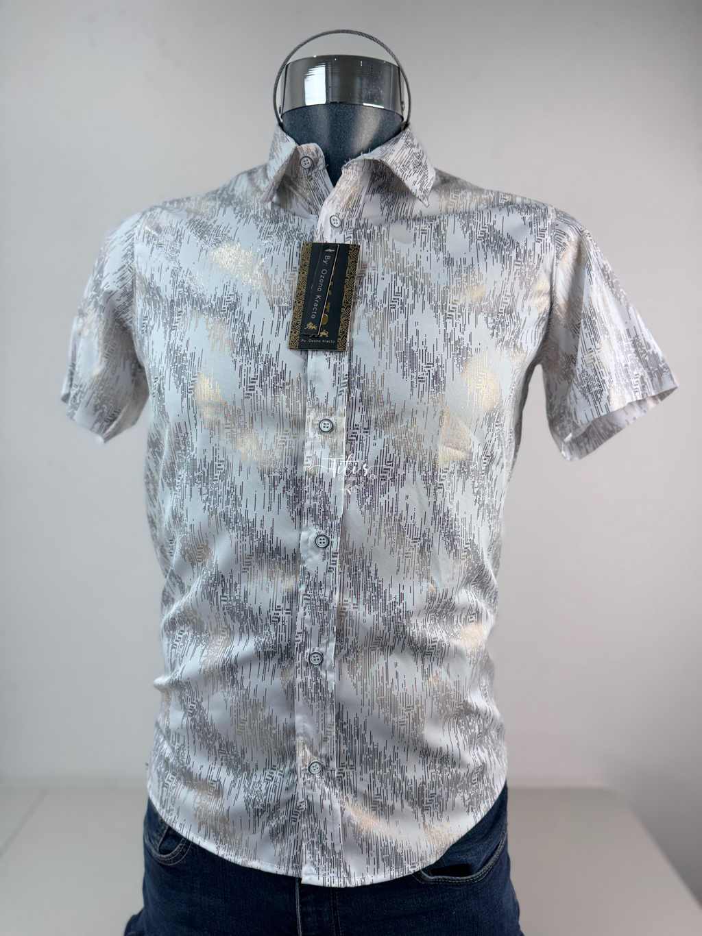 Camisa Manga Corta Blanco Negro Oro  