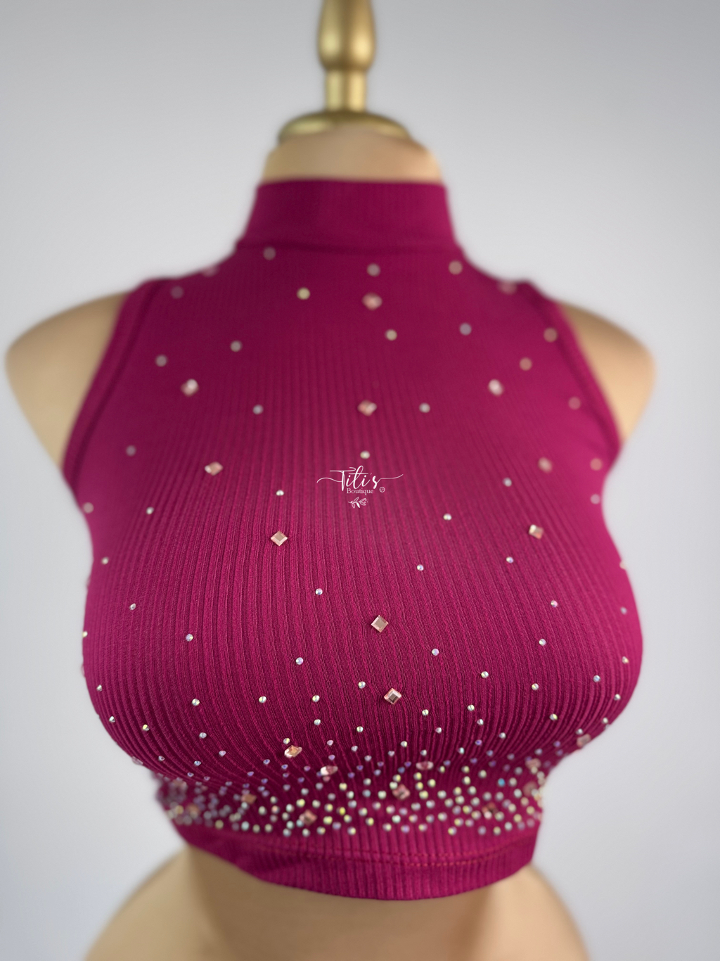 Blusa Corta Halter Uva