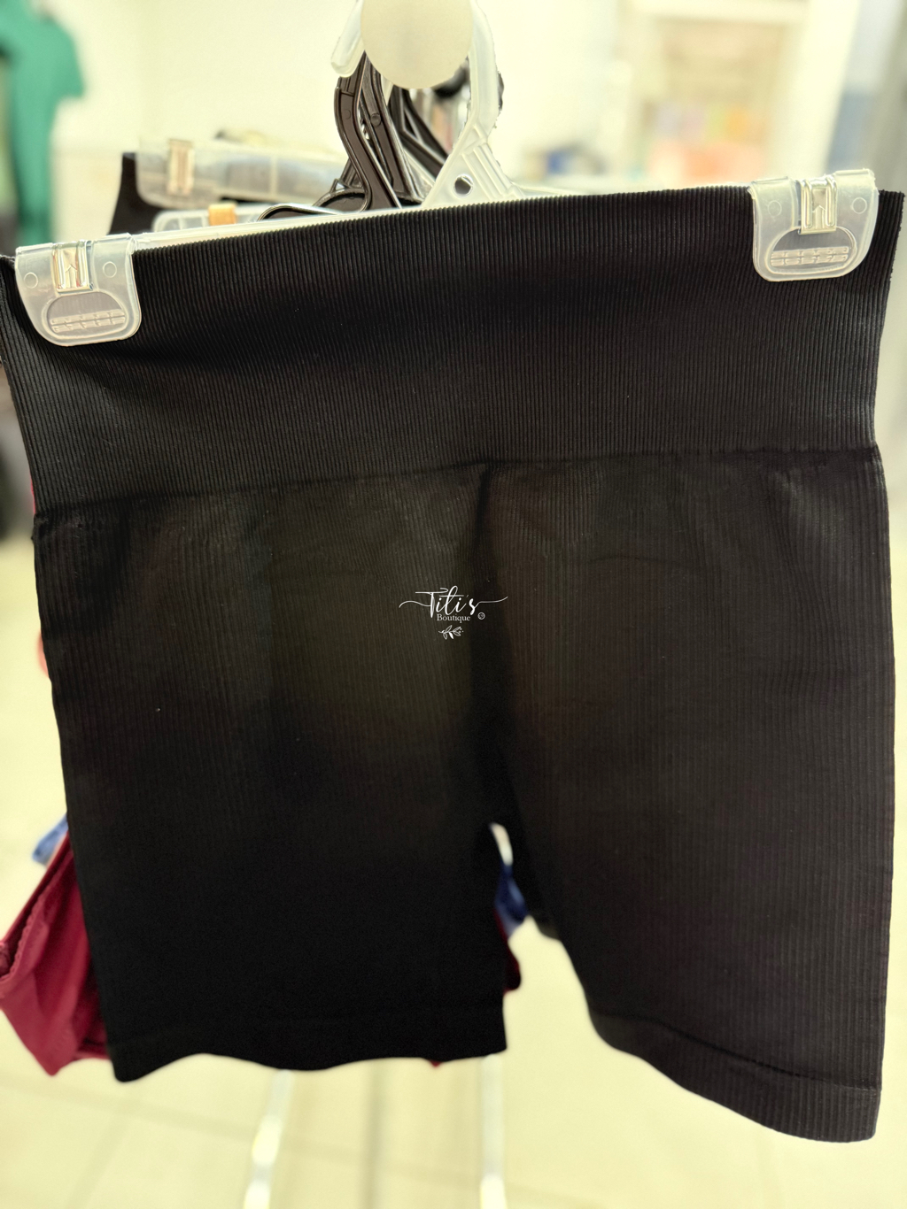 Short Deportivo Negro