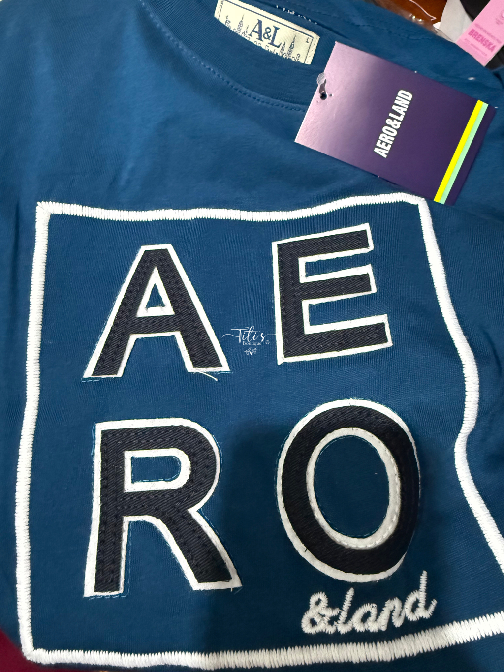 Playera Aero Bordado